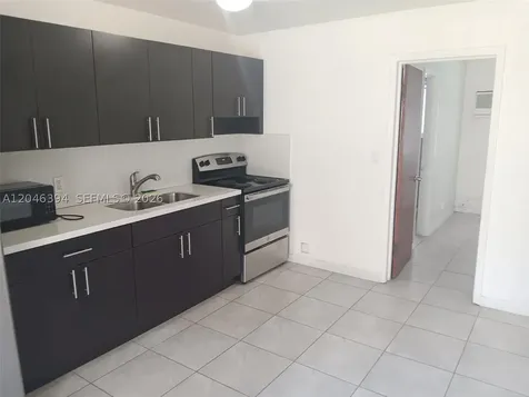 2334 Grant Street Hollywood FL 33020