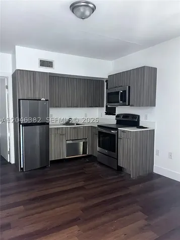 557 Michigan Avenue Miami Beach FL 33139