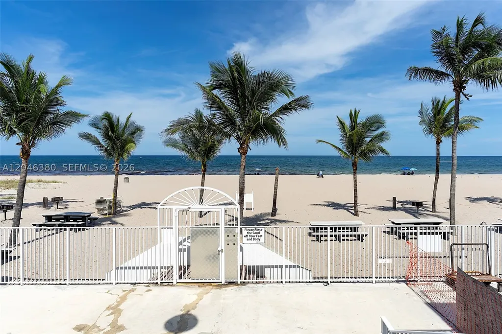 111 N Briny Avenue Pompano Beach FL 33062