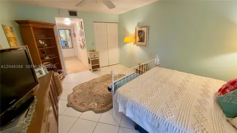 3241 Holiday Springs Boulevard Margate FL 33063