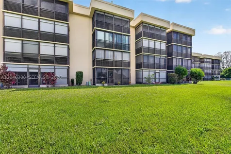 3241 Holiday Springs Boulevard Margate FL 33063