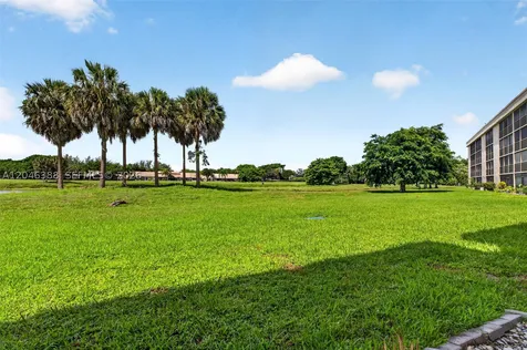 3241 Holiday Springs Boulevard Margate FL 33063