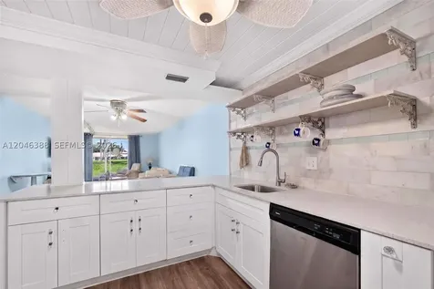 3241 Holiday Springs Boulevard Margate FL 33063