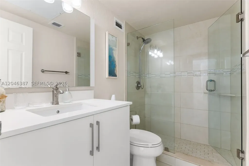 2501 S Ocean Drive Hollywood FL 33019