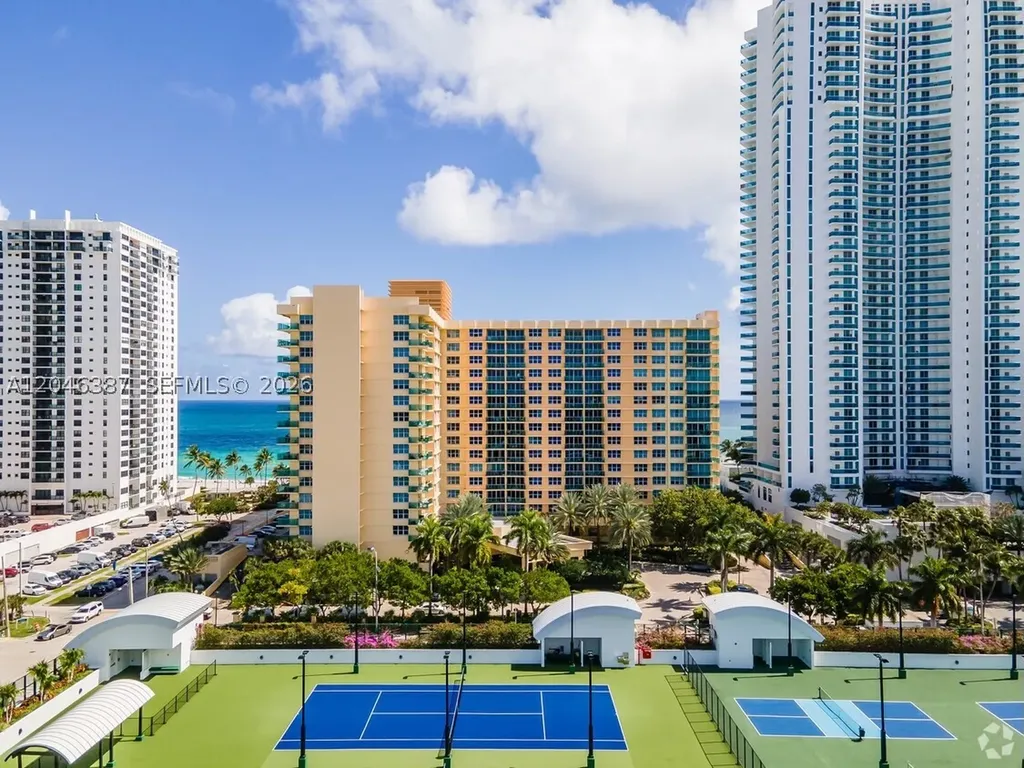 2501 S Ocean Drive Hollywood FL 33019