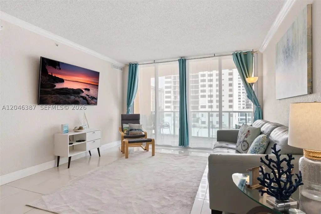 2501 S Ocean Drive Hollywood FL 33019