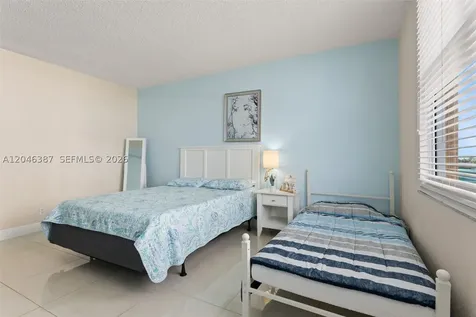 2501 S Ocean Drive Hollywood FL 33019