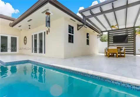 15241 NW 89th Avenue Miami Lakes FL 33018
