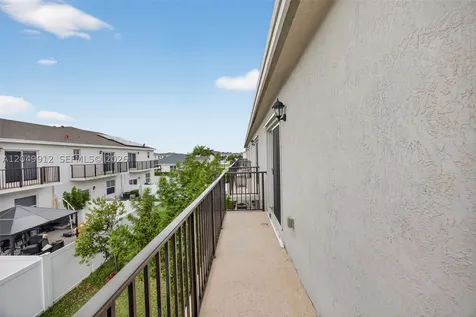 826 SE 17th Street Homestead FL 33034