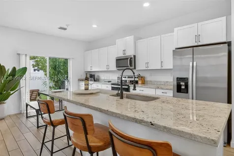 826 SE 17th Street Homestead FL 33034