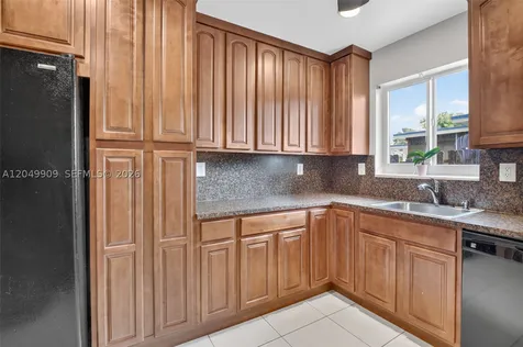 130 NW 78th Avenue Pembroke Pines FL 33024