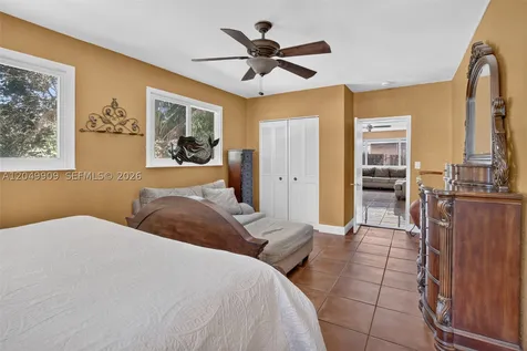 130 NW 78th Avenue Pembroke Pines FL 33024
