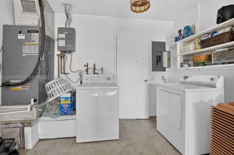 130 NW 78th Avenue Pembroke Pines FL 33024