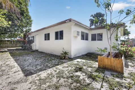 130 NW 78th Avenue Pembroke Pines FL 33024
