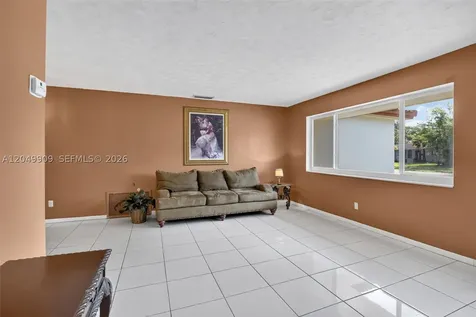 130 NW 78th Avenue Pembroke Pines FL 33024