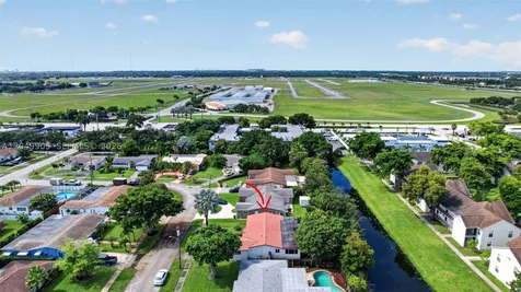 130 NW 78th Avenue Pembroke Pines FL 33024