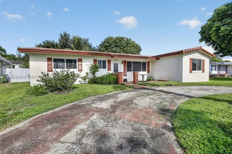 130 NW 78th Avenue Pembroke Pines FL 33024