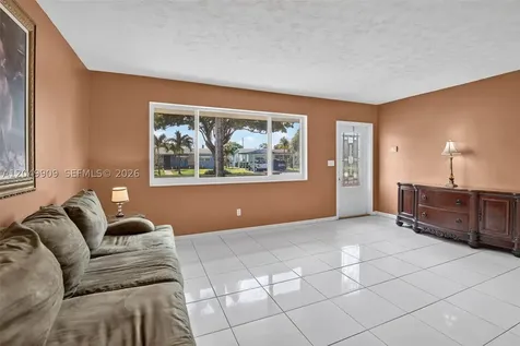 130 NW 78th Avenue Pembroke Pines FL 33024