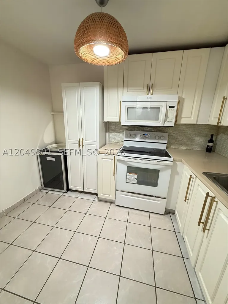 2025 NE 164th Street North Miami Beach FL 33162