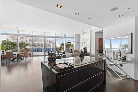 200 Biscayne Boulevard Way Miami FL 33131