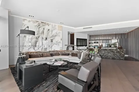200 Biscayne Boulevard Way Miami FL 33131