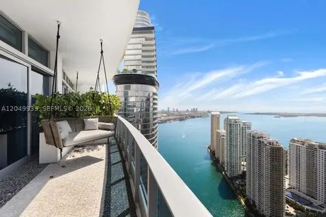 200 Biscayne Boulevard Way Miami FL 33131
