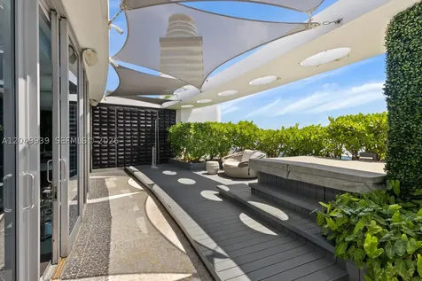 200 Biscayne Boulevard Way Miami FL 33131