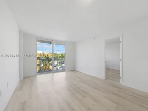 401 Ocean Drive Miami Beach FL 33139
