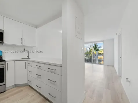 401 Ocean Drive Miami Beach FL 33139