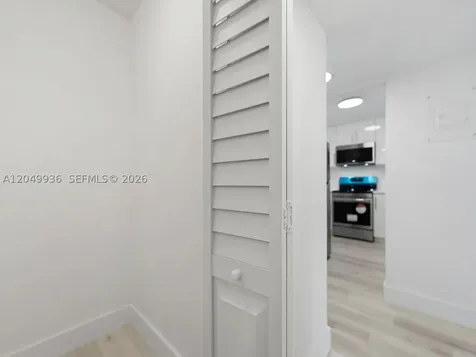 401 Ocean Drive Miami Beach FL 33139