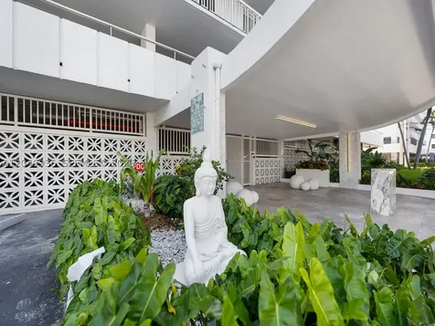 401 Ocean Drive Miami Beach FL 33139