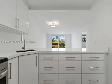 401 Ocean Drive Miami Beach FL 33139