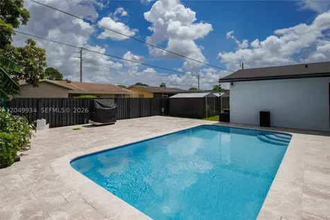 12021 NW 29th Place Sunrise FL 33323