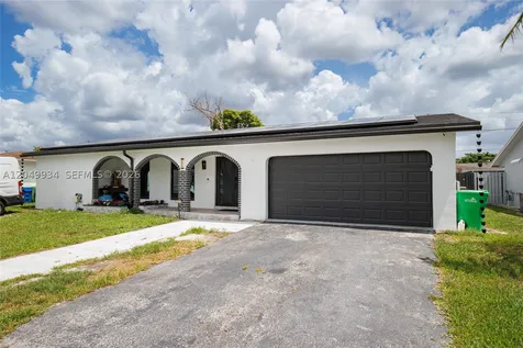 12021 NW 29th Place Sunrise FL 33323