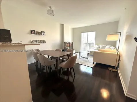 10 Aragon Avenue Coral Gables FL 33134