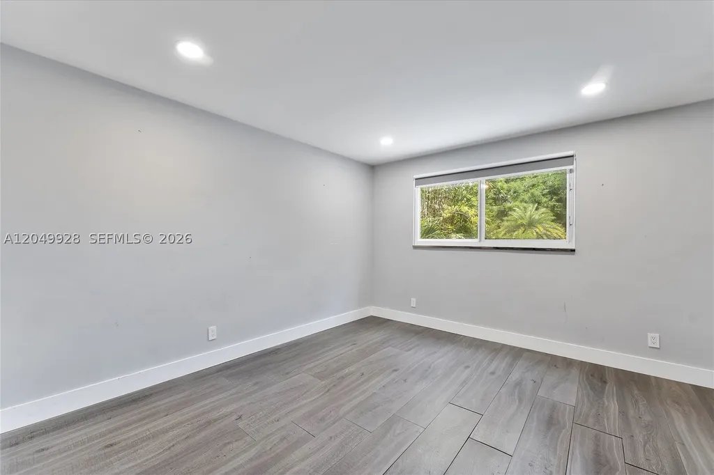 2055 NW 9th Street Delray Beach FL 33445