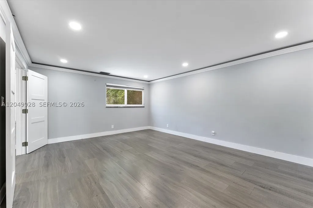 2055 NW 9th Street Delray Beach FL 33445