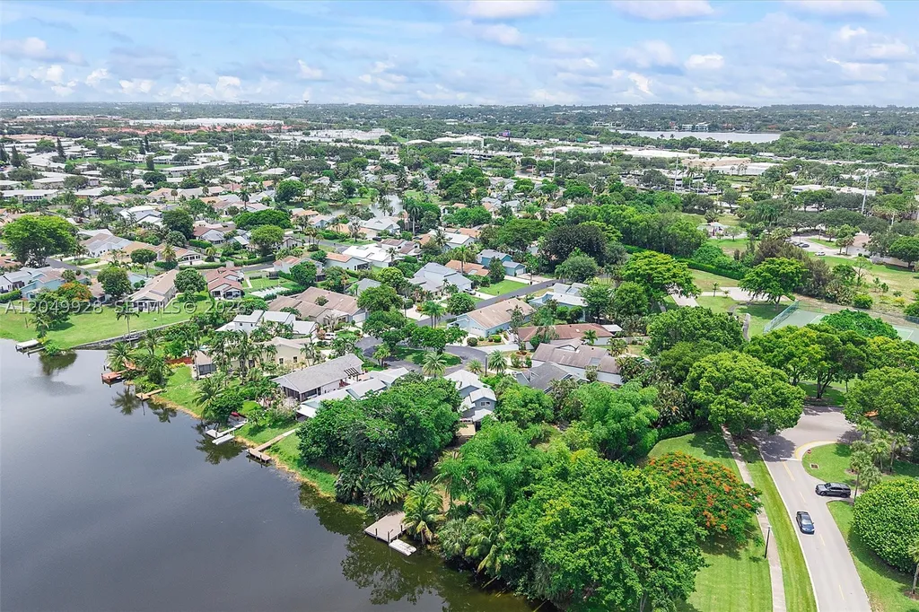 2055 NW 9th Street Delray Beach FL 33445