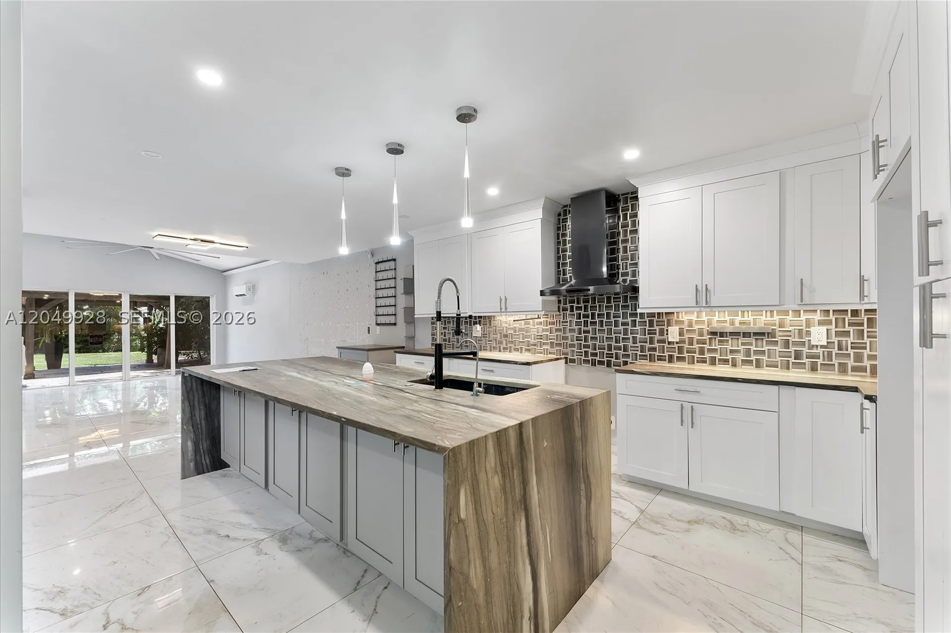 2055 NW 9th Street Delray Beach FL 33445