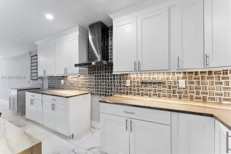 2055 NW 9th Street Delray Beach FL 33445