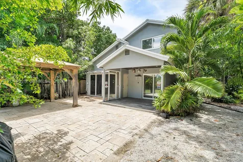 2055 NW 9th Street Delray Beach FL 33445