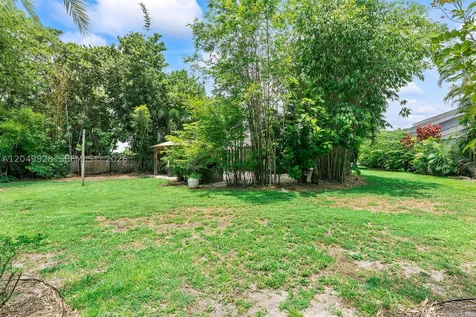 2055 NW 9th Street Delray Beach FL 33445