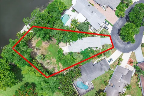 2055 NW 9th Street Delray Beach FL 33445