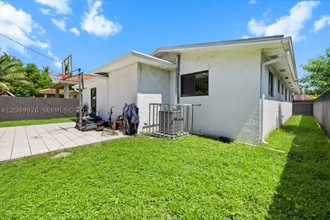 40 NW 119th Street Miami FL 33168