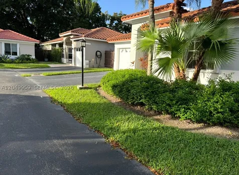 5758 NW 97th Place Doral FL 33178