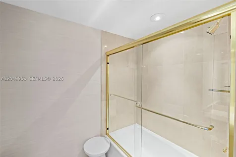 5025 Collins Avenue Miami Beach FL 33140