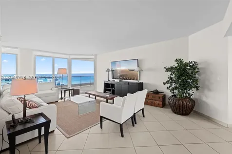 5025 Collins Avenue Miami Beach FL 33140
