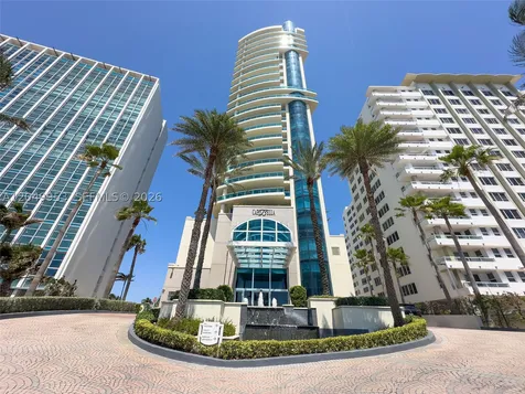 5025 Collins Avenue Miami Beach FL 33140