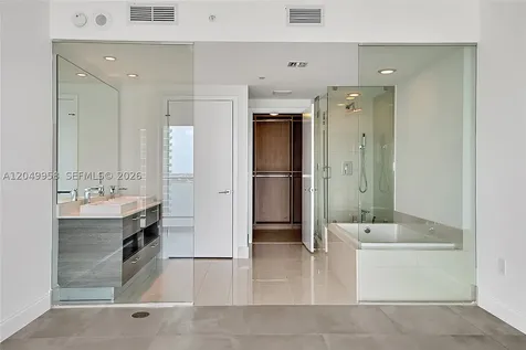 650 NE 32nd Street Miami FL 33137