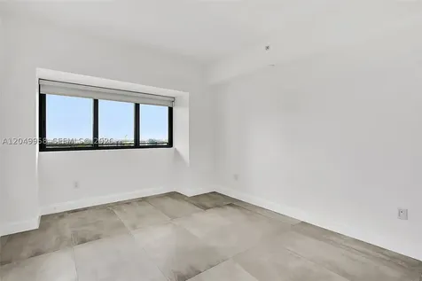 650 NE 32nd Street Miami FL 33137
